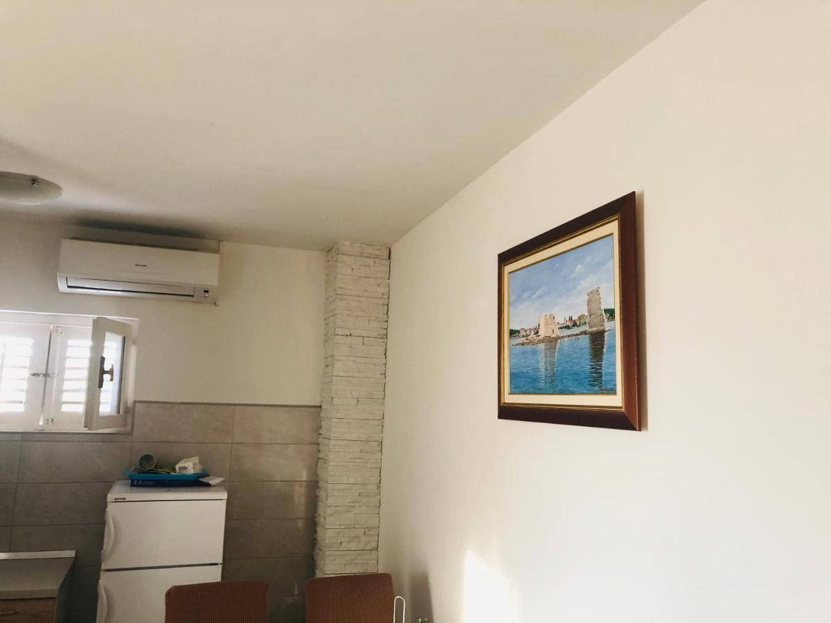 Apartmani Veronika Sukošan Exterior foto