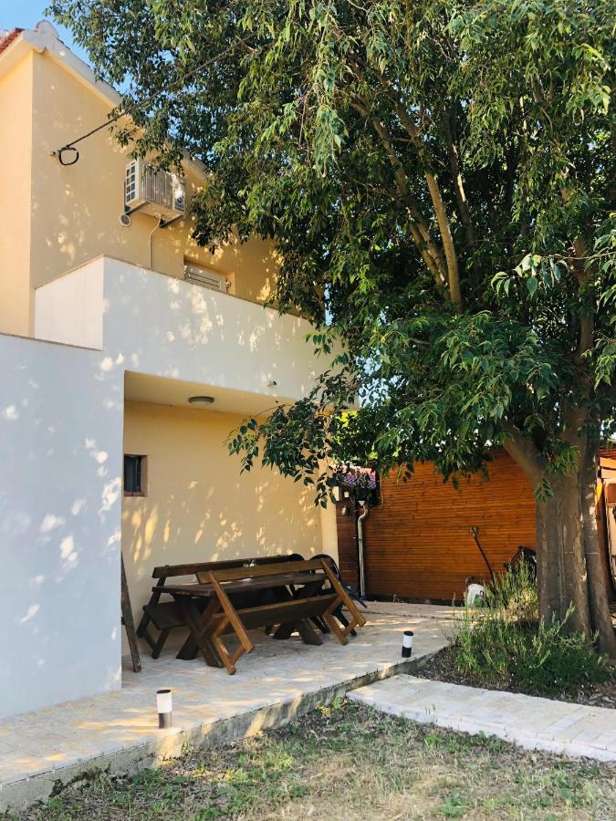 Apartmani Veronika Sukošan Exterior foto