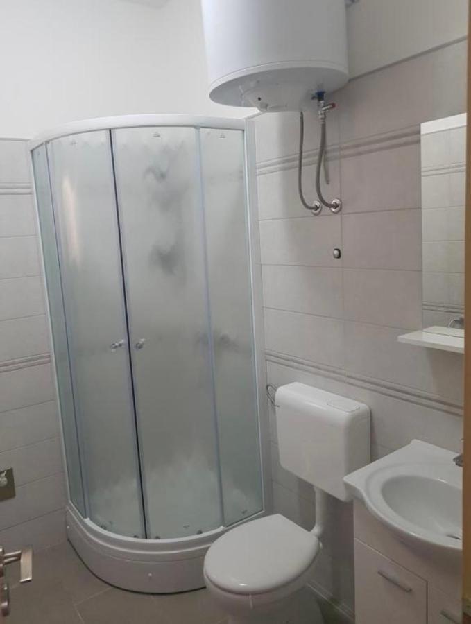 Apartmani Veronika Sukošan Exterior foto